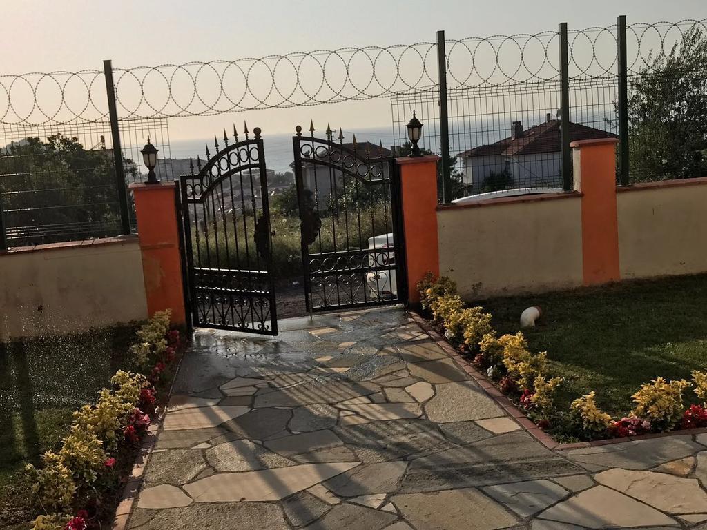 Yalova Apartments Buitenkant foto