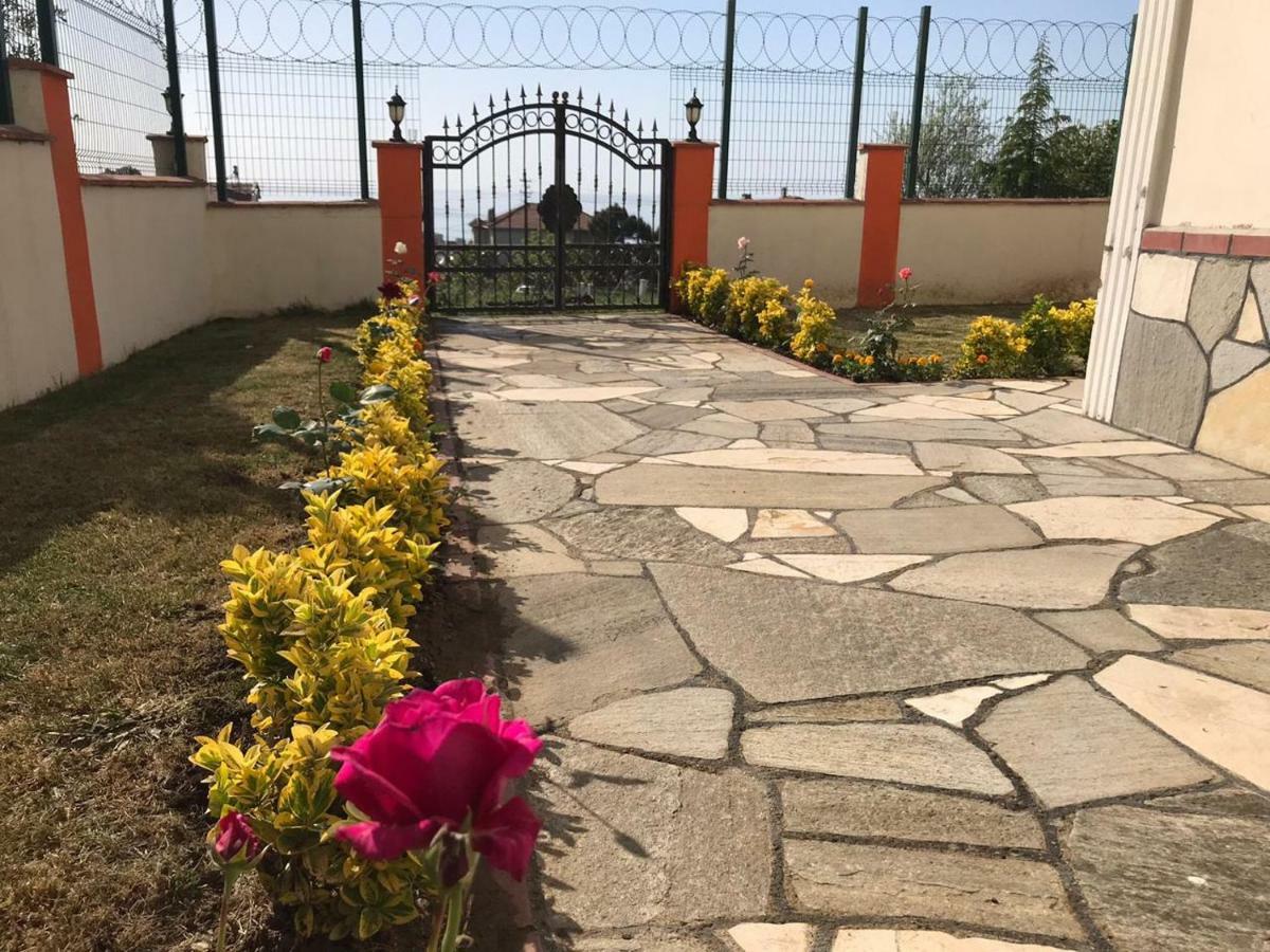 Yalova Apartments Buitenkant foto